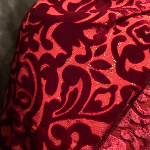 #128 Red burnout, velvet fringe scarf - Picture 8 of 10